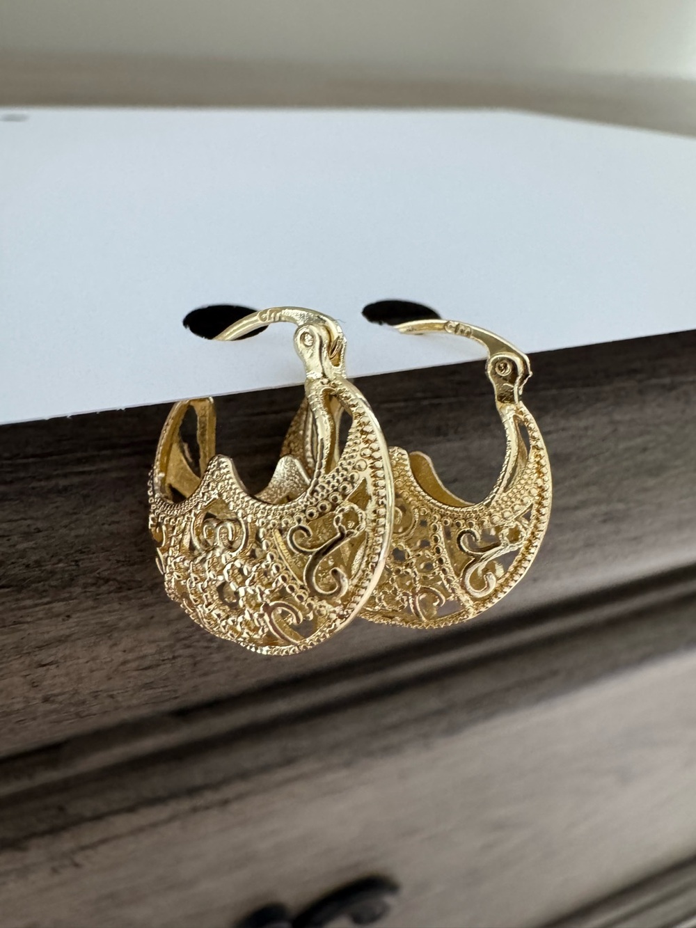 NEW Gold Filigree Hoop Earrings NWOT Huggies Tribal - Picture 2 of 7